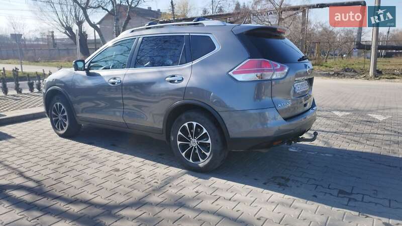 Позашляховик / Кросовер Nissan X-Trail 2016 в Чернівцях