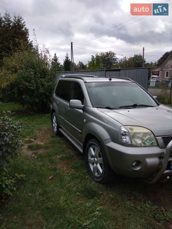 Внедорожник / Кроссовер Nissan X-Trail 2004 в Чорткове