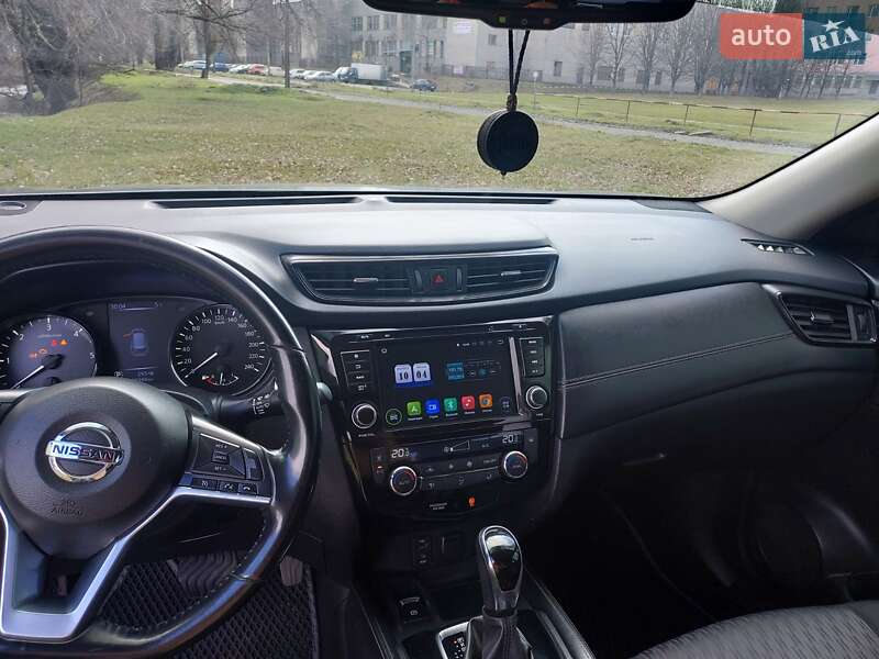 Внедорожник / Кроссовер Nissan X-Trail 2017 в Кременчуге