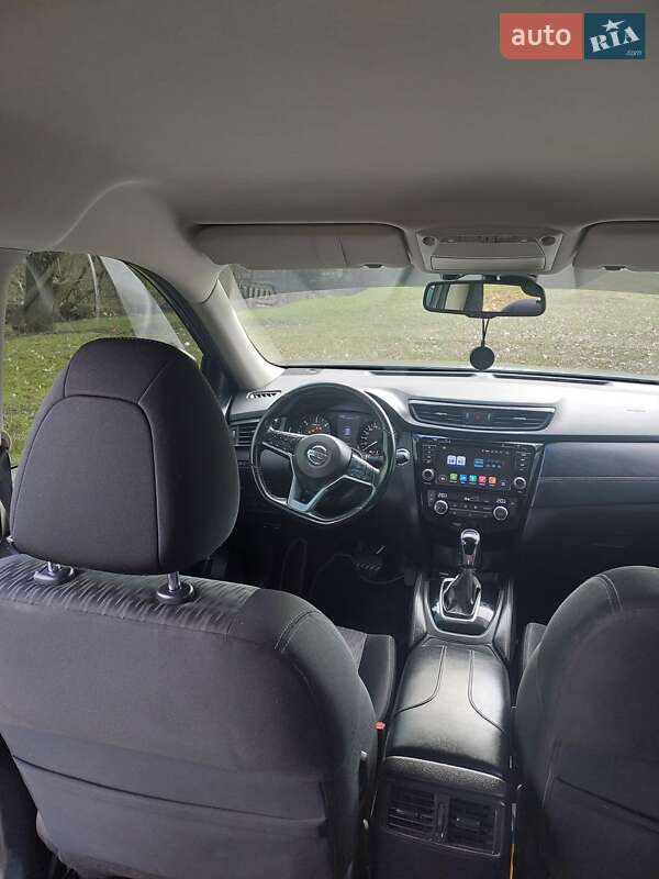 Внедорожник / Кроссовер Nissan X-Trail 2017 в Кременчуге