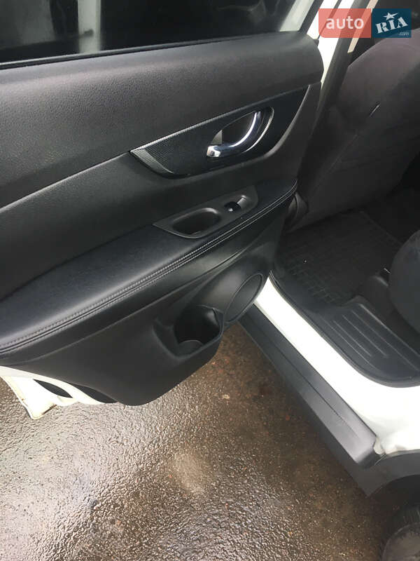 Внедорожник / Кроссовер Nissan X-Trail 2014 в Ровно