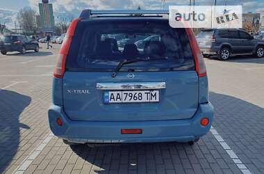 Позашляховик / Кросовер Nissan X-Trail 2005 в Львові