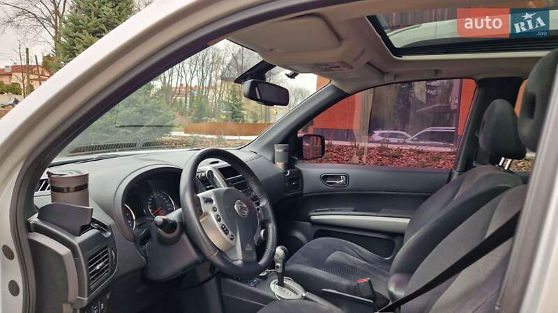 Позашляховик / Кросовер Nissan X-Trail 2012 в Львові