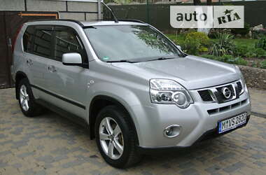 Внедорожник / Кроссовер Nissan X-Trail 2012 в Черновцах