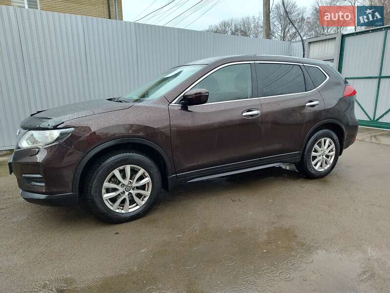 Внедорожник / Кроссовер Nissan X-Trail 2019 в Киеве