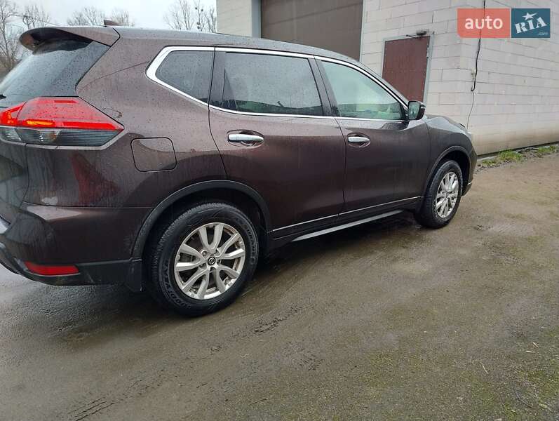 Внедорожник / Кроссовер Nissan X-Trail 2019 в Киеве