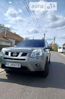 Внедорожник / Кроссовер Nissan X-Trail 2010 в Николаеве