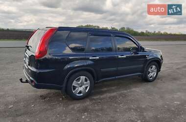 Внедорожник / Кроссовер Nissan X-Trail 2011 в 