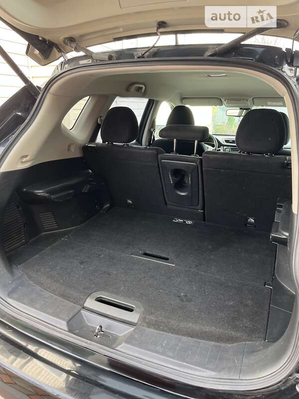 Внедорожник / Кроссовер Nissan X-Trail 2016 в Виннице