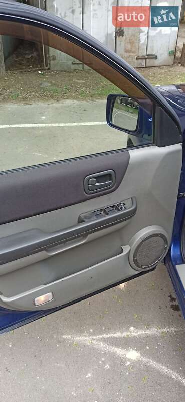 Позашляховик / Кросовер Nissan X-Trail 2004 в Одесі