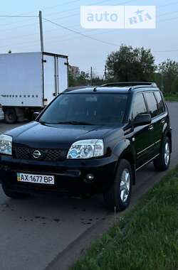 Внедорожник / Кроссовер Nissan X-Trail 2005 в Краснограде