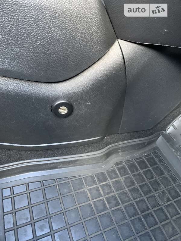 Внедорожник / Кроссовер Nissan X-Trail 2016 в Киеве фото 13 Внедорожник / Кроссовер Nissan X-Trail 2016 в Киеве