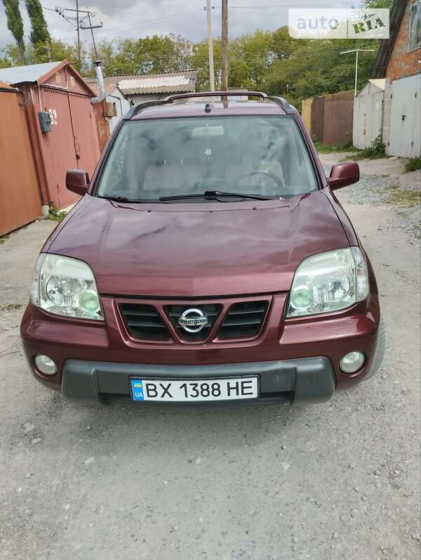 Позашляховик / Кросовер Nissan X-Trail 2003 в Дунаївцях