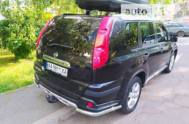 Внедорожник / Кроссовер Nissan X-Trail 2010 в Киеве