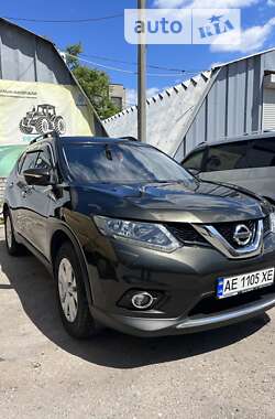 Nissan X-Trail 2015