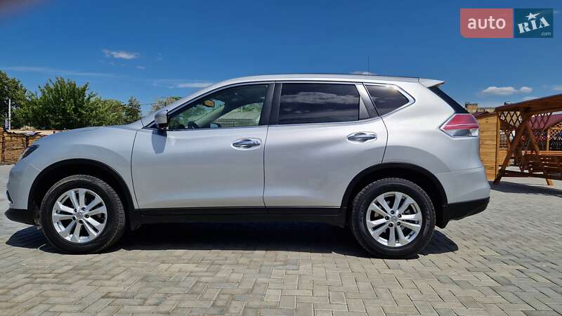 Позашляховик / Кросовер Nissan X-Trail 2017 в Первомайську