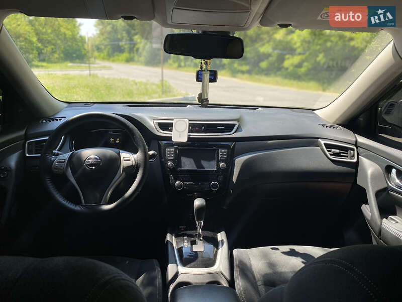 Позашляховик / Кросовер Nissan X-Trail 2017 в Горішніх Плавнях фото 24 Позашляховик / Кросовер Nissan X-Trail 2017 в Горішніх Плавнях