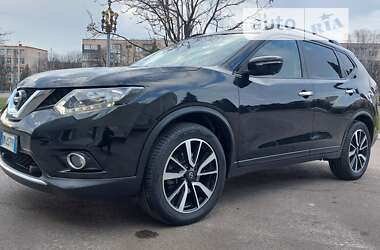 Внедорожник / Кроссовер Nissan X-Trail 2017 в Ровно