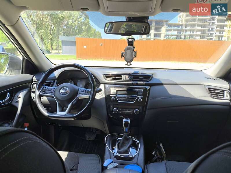 Внедорожник / Кроссовер Nissan X-Trail 2019 в Днепре