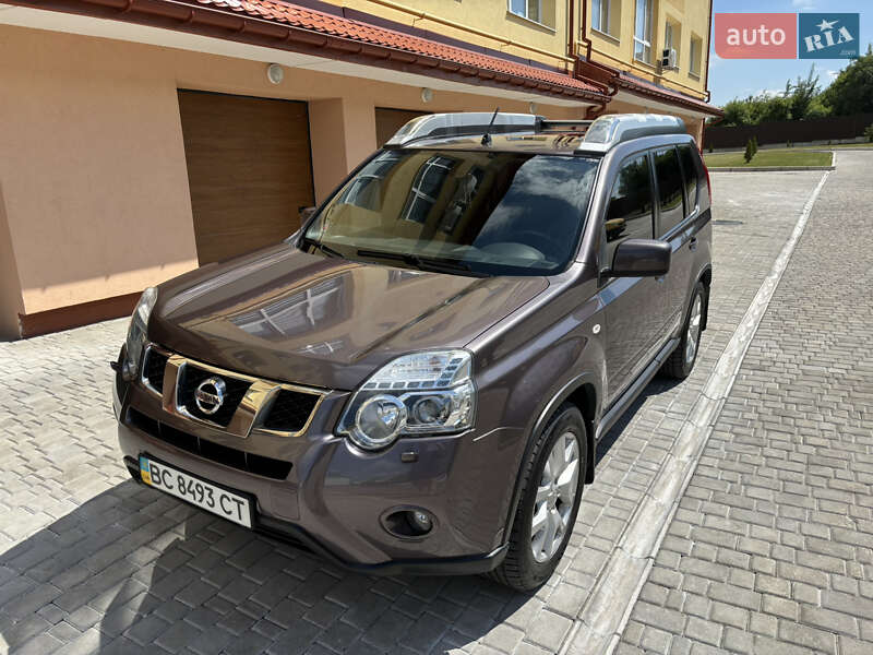 Позашляховик / Кросовер Nissan X-Trail 2012 в Львові