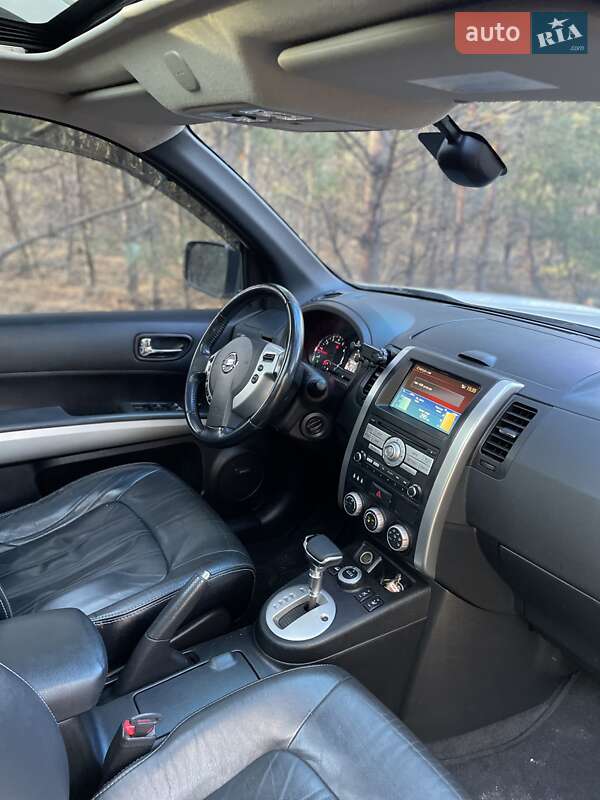 Внедорожник / Кроссовер Nissan X-Trail 2011 в Зенькове