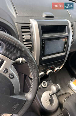 Позашляховик / Кросовер Nissan X-Trail 2013 в 
