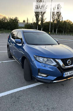 Внедорожник / Кроссовер Nissan X-Trail 2017 в Киеве