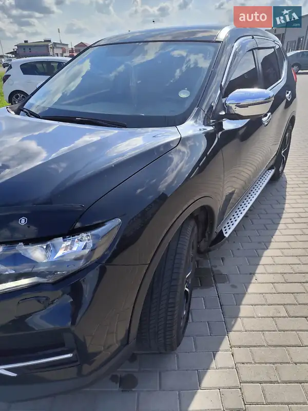 Внедорожник / Кроссовер Nissan X-Trail 2019 в 