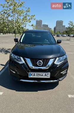 Внедорожник / Кроссовер Nissan X-Trail 2019 в Киеве