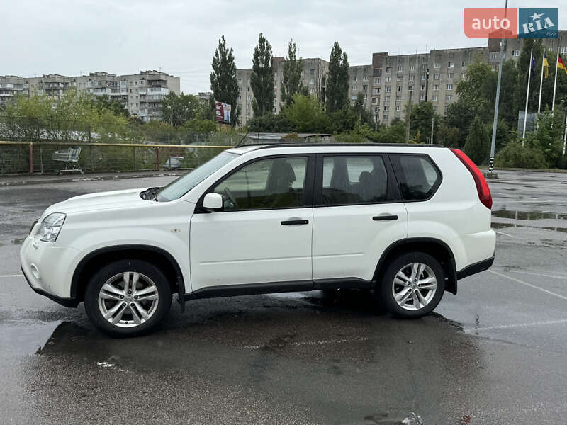Внедорожник / Кроссовер Nissan X-Trail 2013 в Киеве