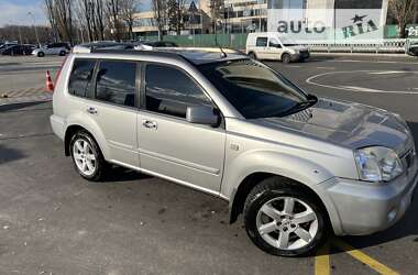 Позашляховик / Кросовер Nissan X-Trail 2004 в Києві