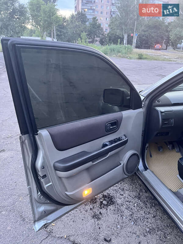 Внедорожник / Кроссовер Nissan X-Trail 2004 в Кодыме