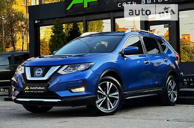 Внедорожник / Кроссовер Nissan X-Trail 2019 в Киеве