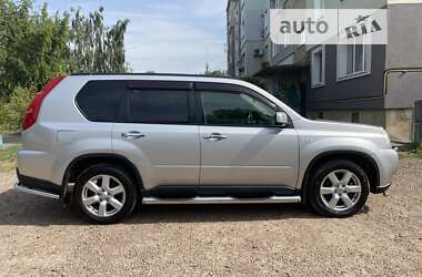 Позашляховик / Кросовер Nissan X-Trail 2007 в Києві