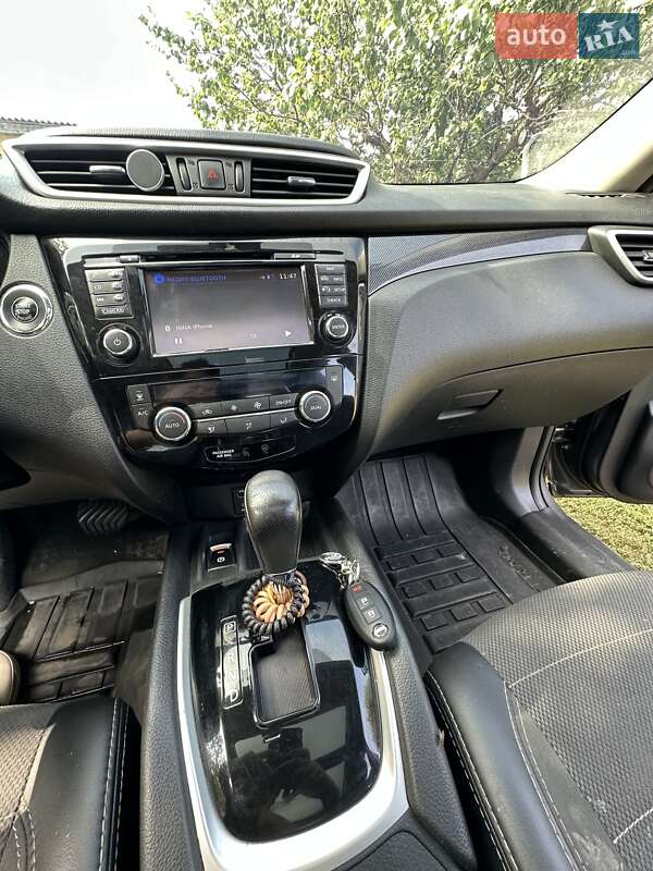 Позашляховик / Кросовер Nissan X-Trail 2017 в Дніпрі фото 4 Позашляховик / Кросовер Nissan X-Trail 2017 в Дніпрі