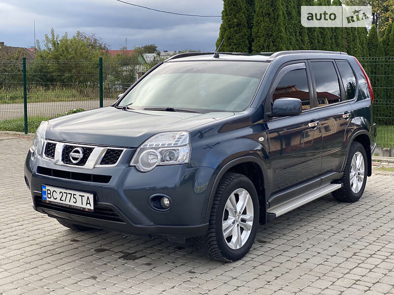 Позашляховик / Кросовер Nissan X-Trail 2013 в Самборі