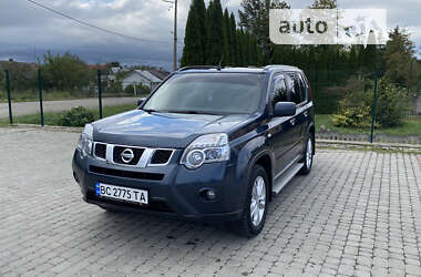 Позашляховик / Кросовер Nissan X-Trail 2013 в Самборі