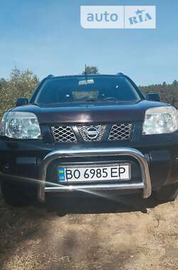 Внедорожник / Кроссовер Nissan X-Trail 2004 в Сумах