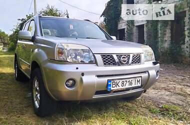 Внедорожник / Кроссовер Nissan X-Trail 2006 в Ровно