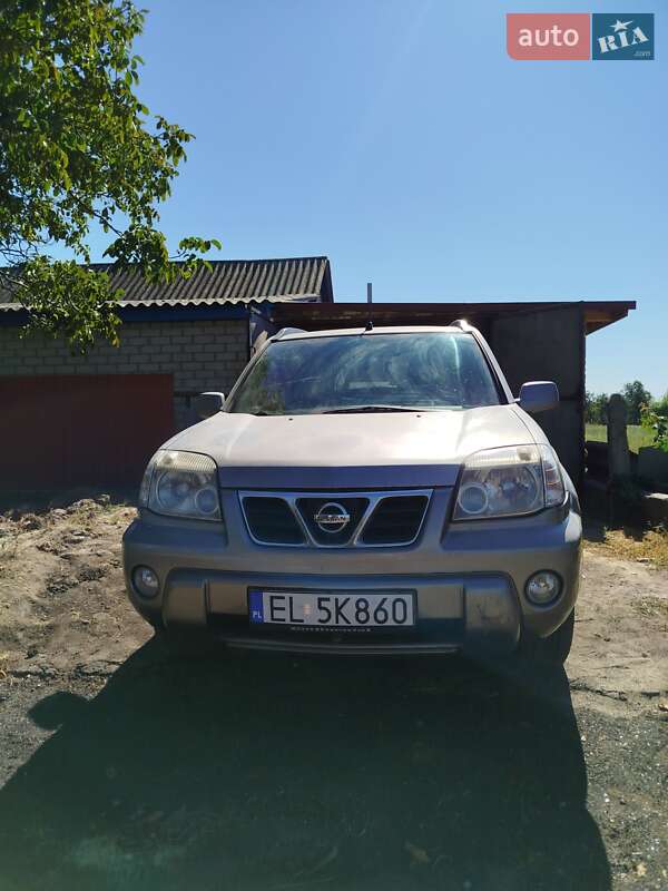 Внедорожник / Кроссовер Nissan X-Trail 2003 в Черкассах