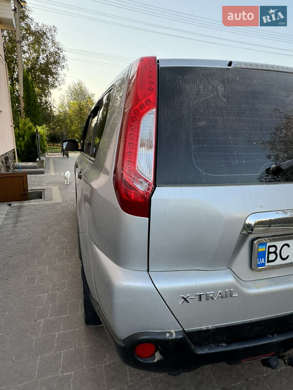 Позашляховик / Кросовер Nissan X-Trail 2011 в Самборі