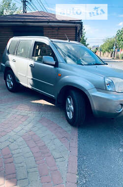 Позашляховик / Кросовер Nissan X-Trail 2002 в Києві