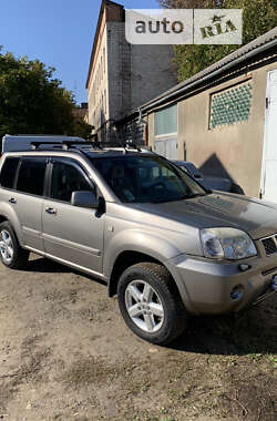 Позашляховик / Кросовер Nissan X-Trail 2007 в Чернівцях