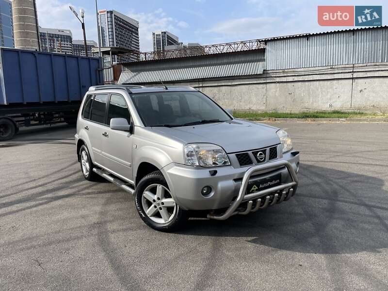 Внедорожник / Кроссовер Nissan X-Trail 2005 в Киеве