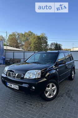 Позашляховик / Кросовер Nissan X-Trail 2005 в Рівному