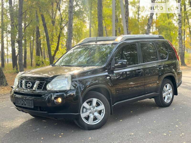 Внедорожник / Кроссовер Nissan X-Trail 2011 в Ахтырке