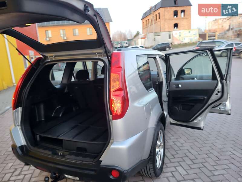 Позашляховик / Кросовер Nissan X-Trail 2008 в Хмельницькому