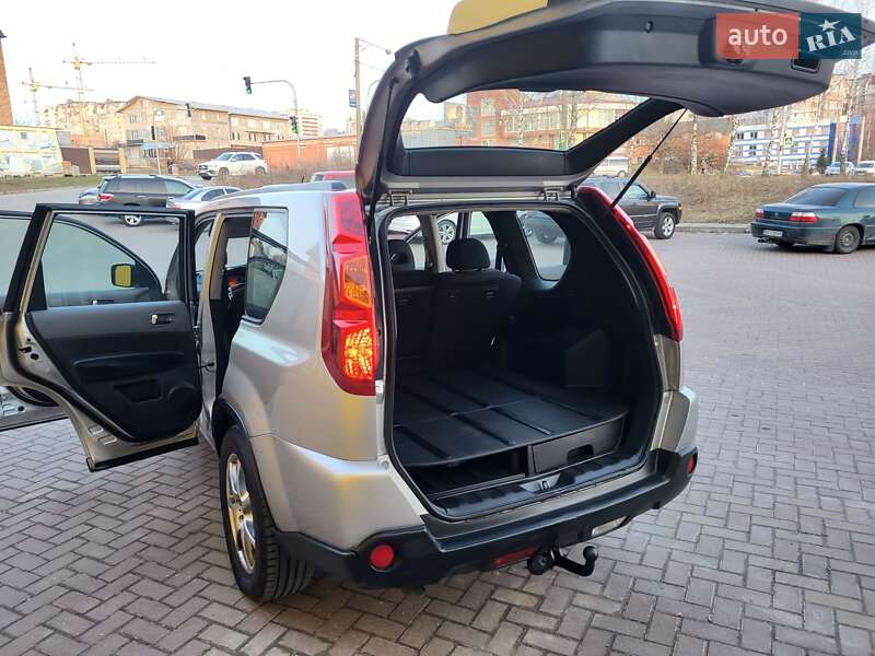 Позашляховик / Кросовер Nissan X-Trail 2008 в Хмельницькому