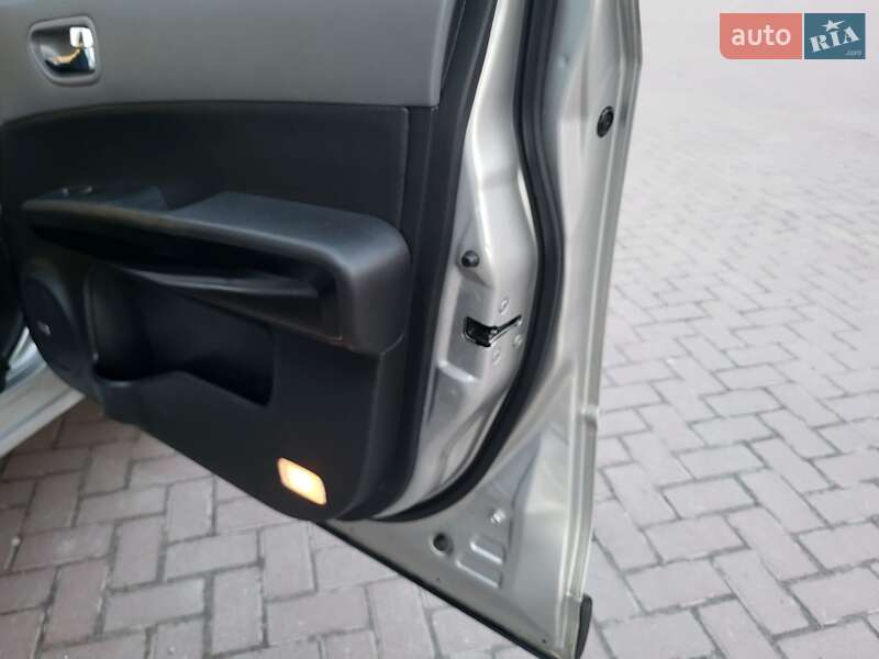 Позашляховик / Кросовер Nissan X-Trail 2008 в Хмельницькому