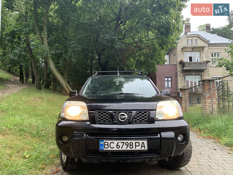 Внедорожник / Кроссовер Nissan X-Trail 2005 в Львове